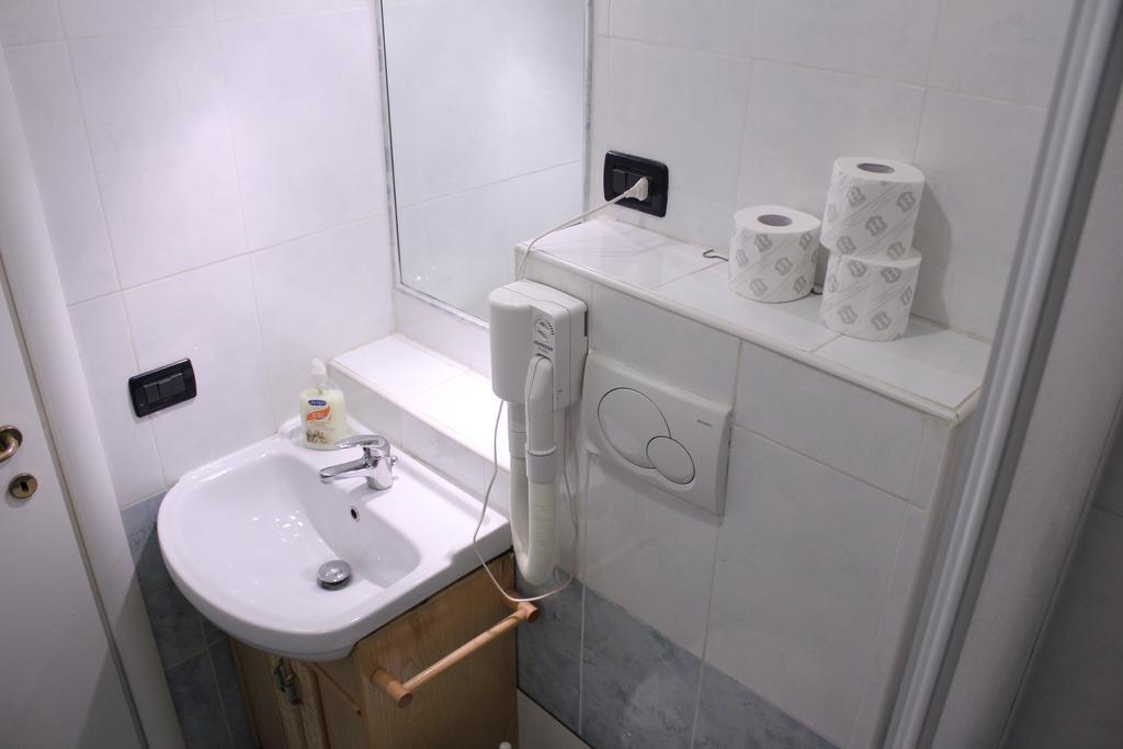 Aparthotel Tourist House Roma Zimmer foto